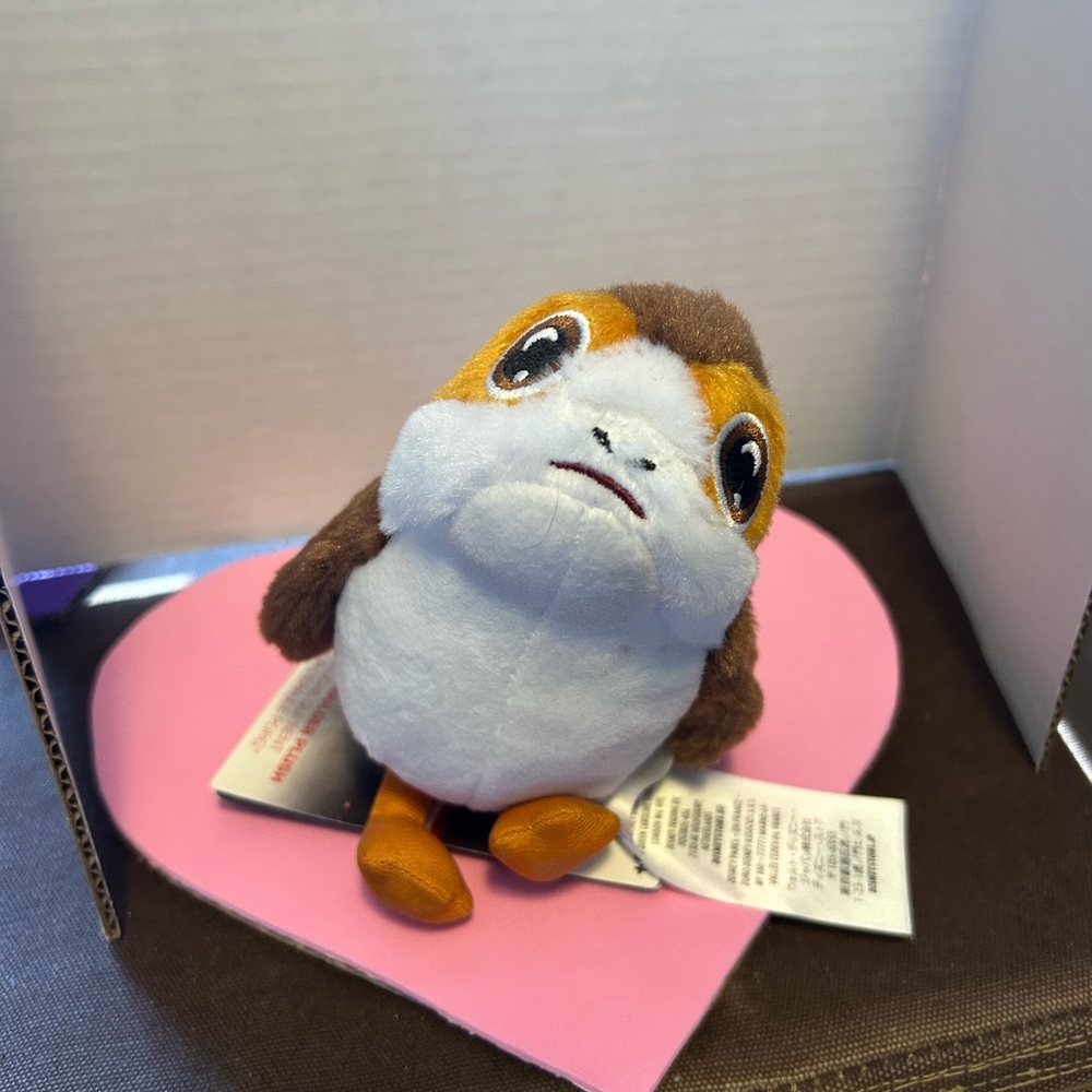 Disney Porg shoulder Pal
